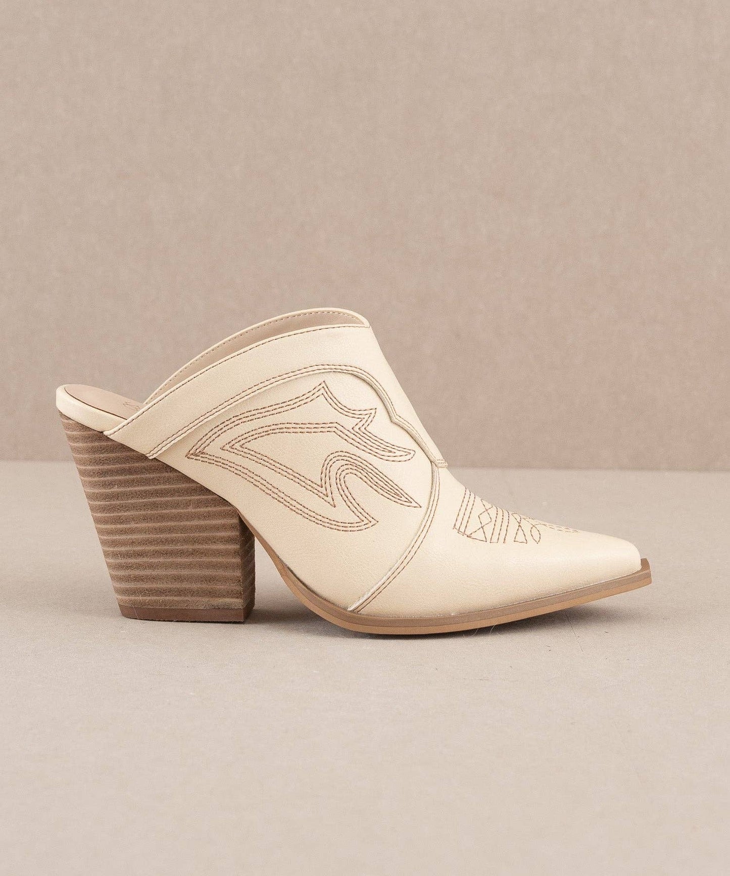 Western Inspired Heeled Mule