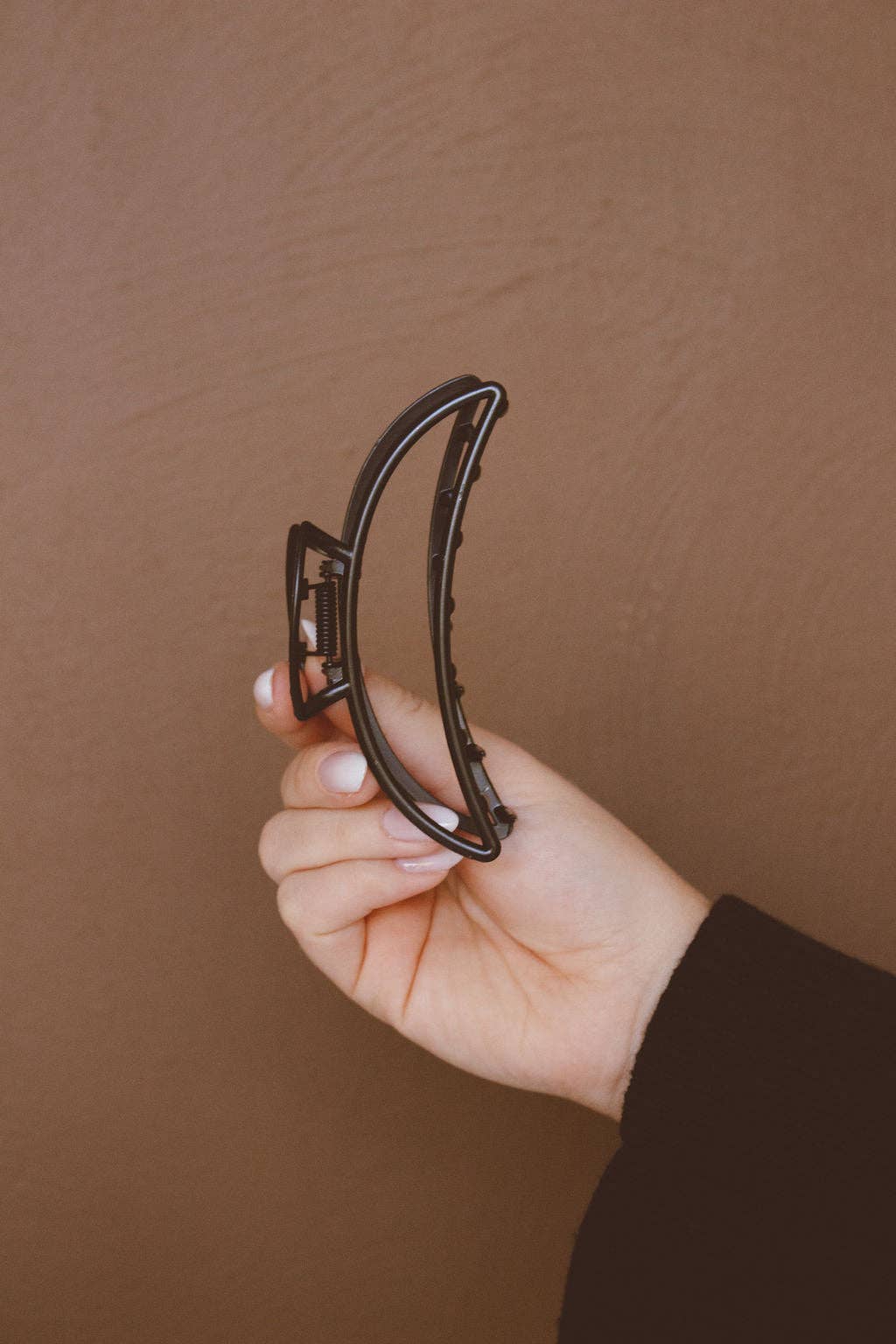 Shop ANDi - New Moon Claw Clip: Gold