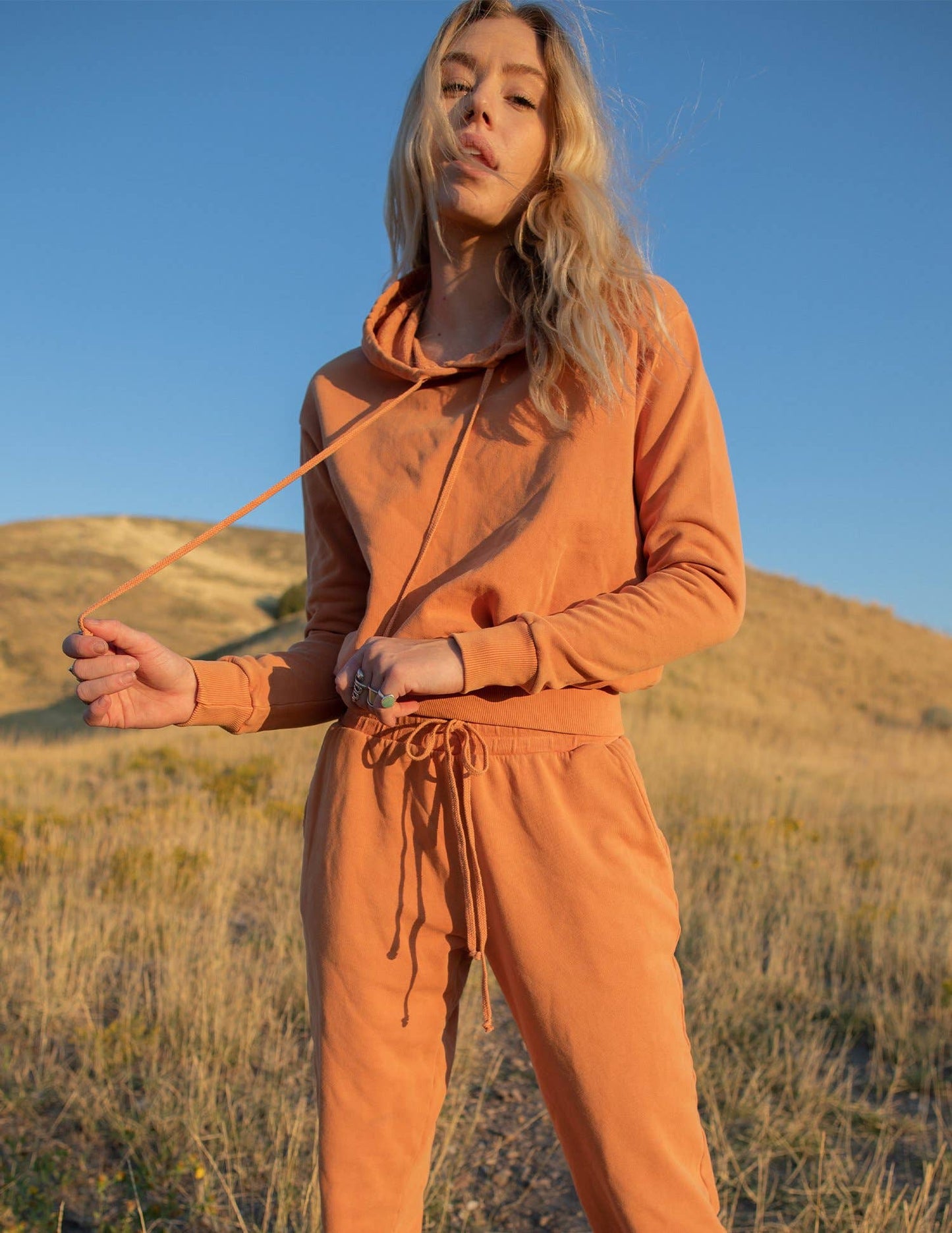People Of Leisure - The New Daybreak Hoodie 2.0 - Peach: Large