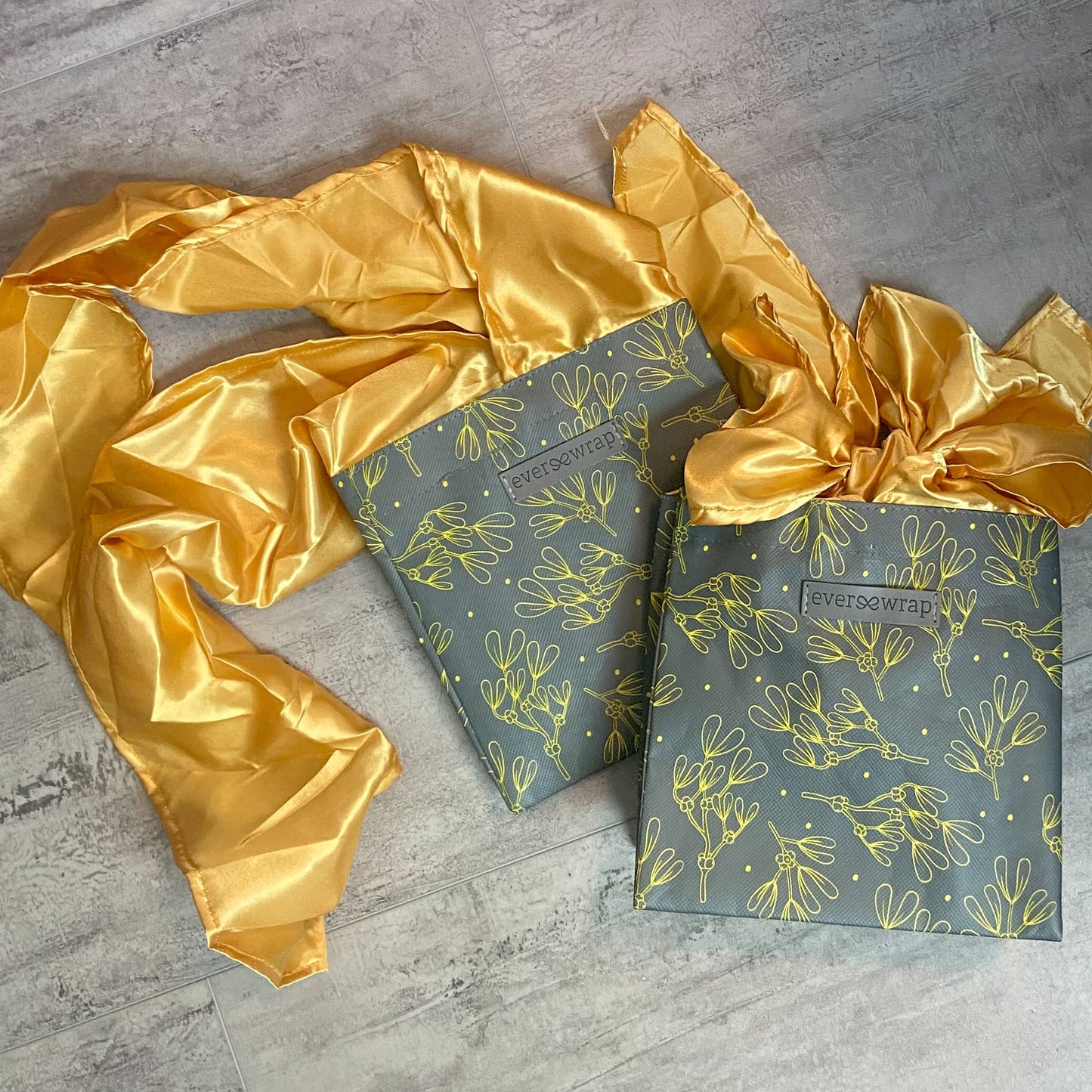 EverWrap - Grey And Gold Floral Print Small Reusable Gift Bag