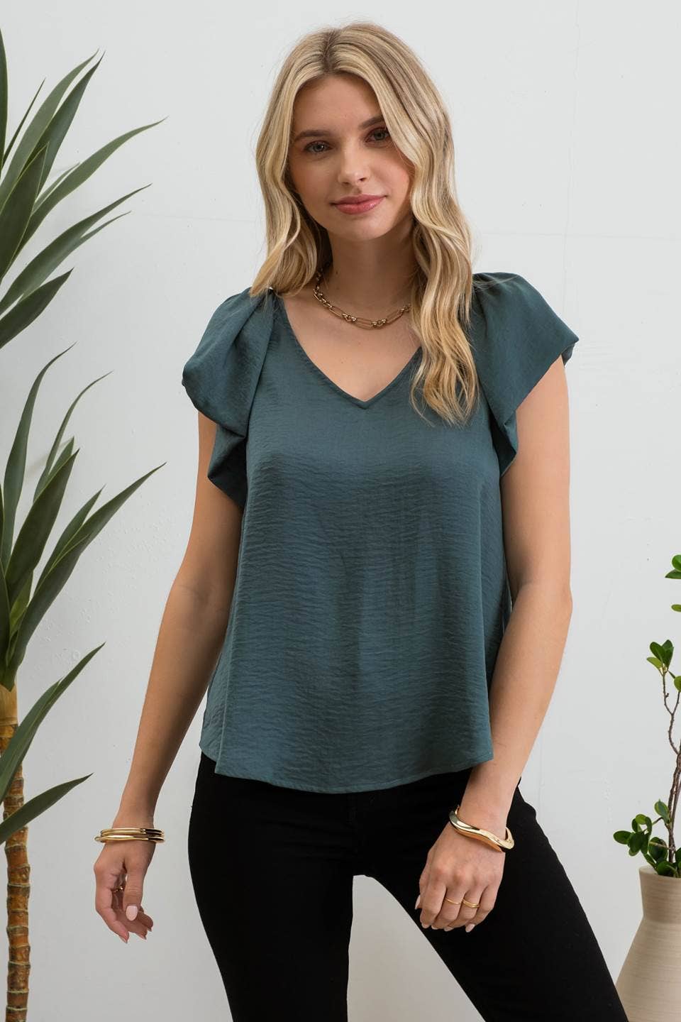 Blu Pepper - V NECK BALLOON SHORT SLEEVE BLOUSE: LIGHT TAUPE