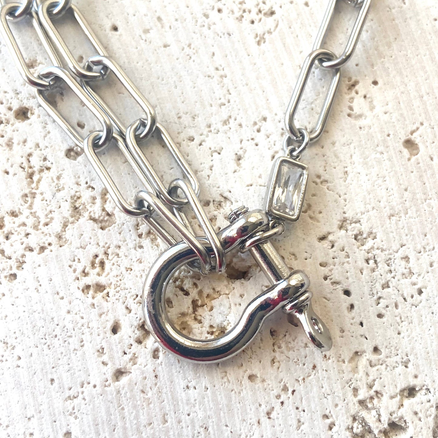 Shackle Necklace Mixed