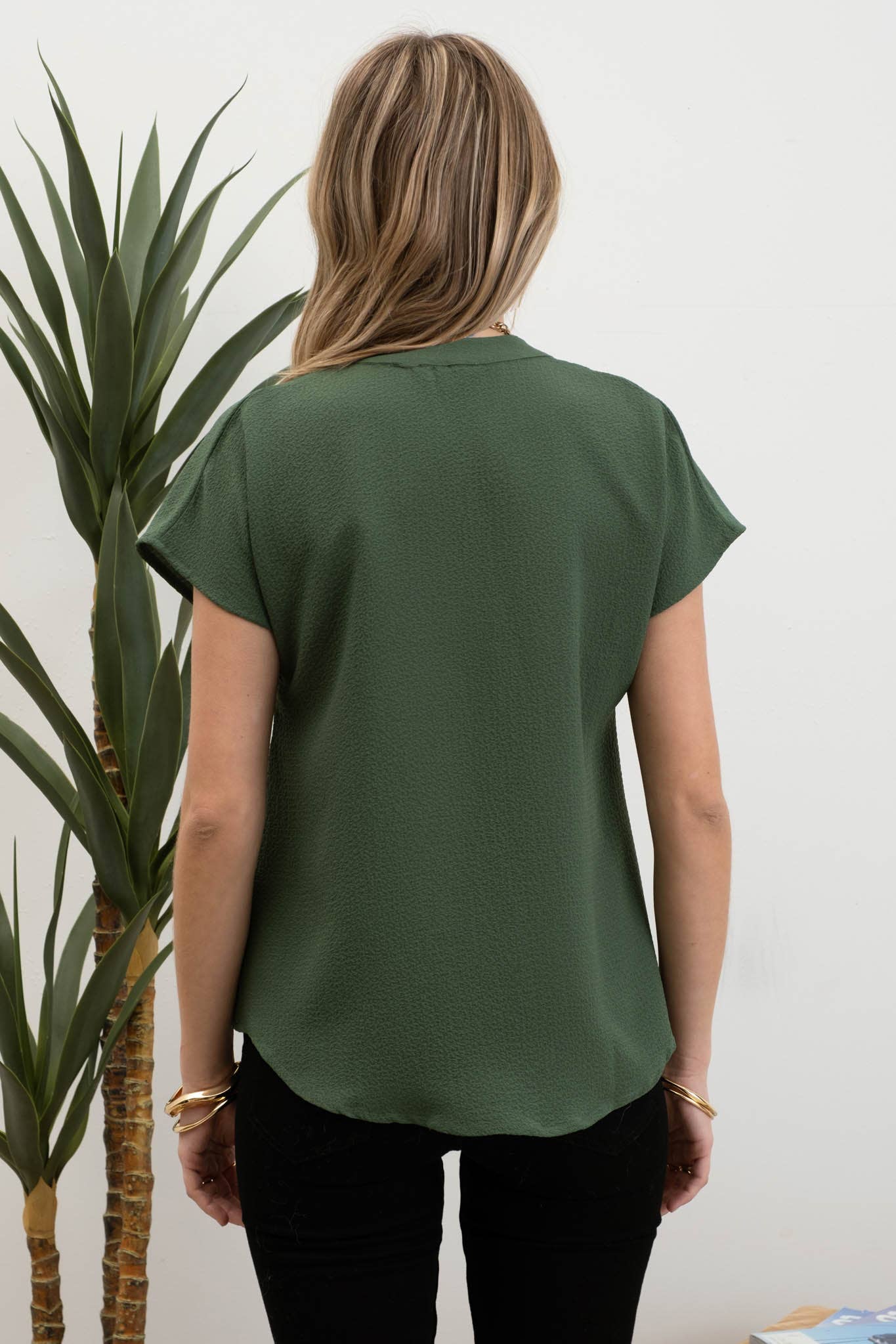 Blu Pepper - SPLIT NECK DROP SHOULDER LIGHTWEIGHT BLOUSE: DARK OLIVE