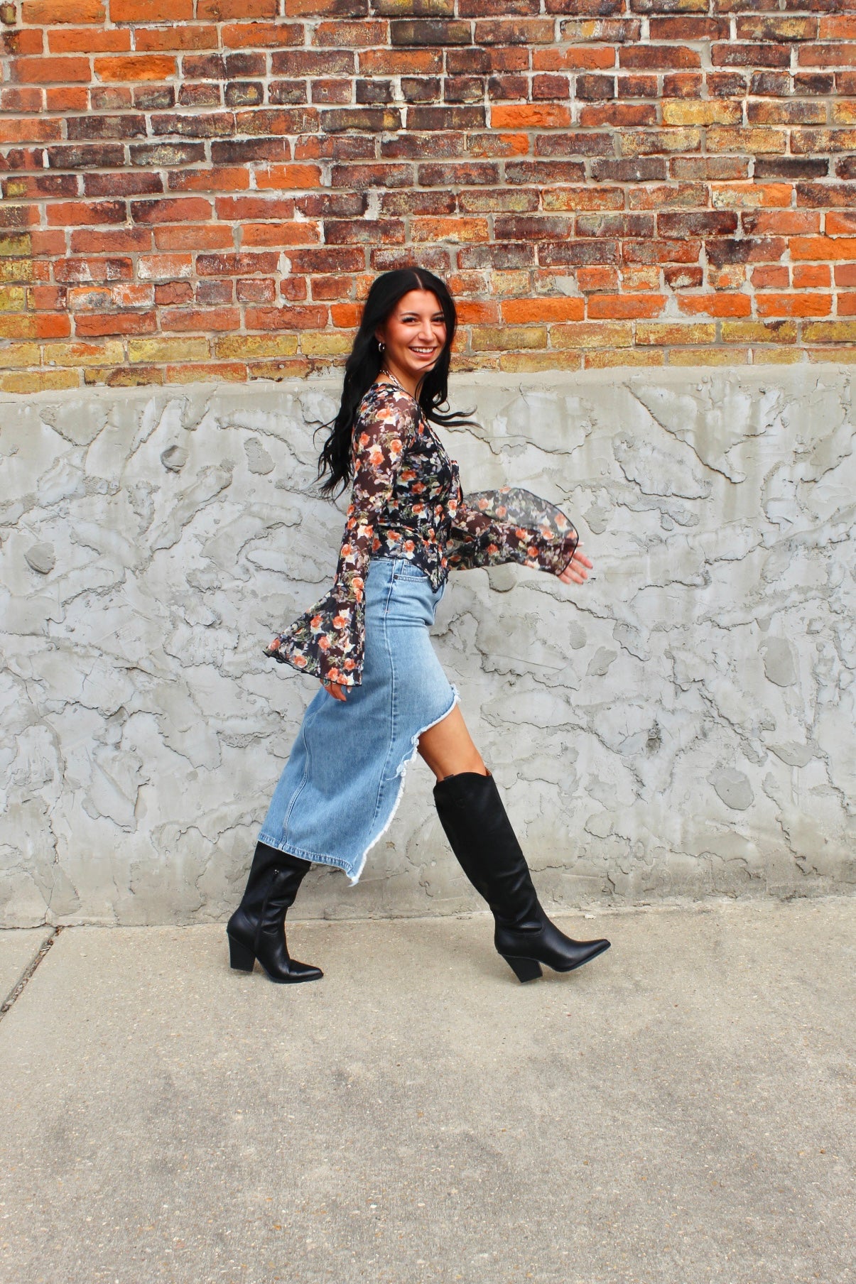 Floral Mesh Bell Sleeve Top