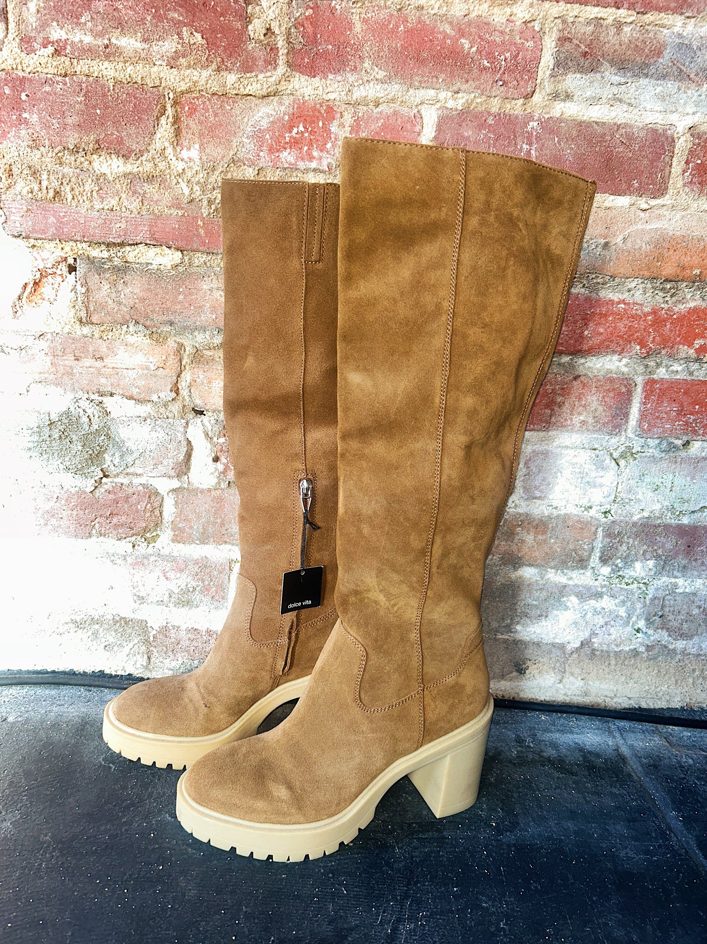 Dolce Vita Corry H2O Dark Brown Suede