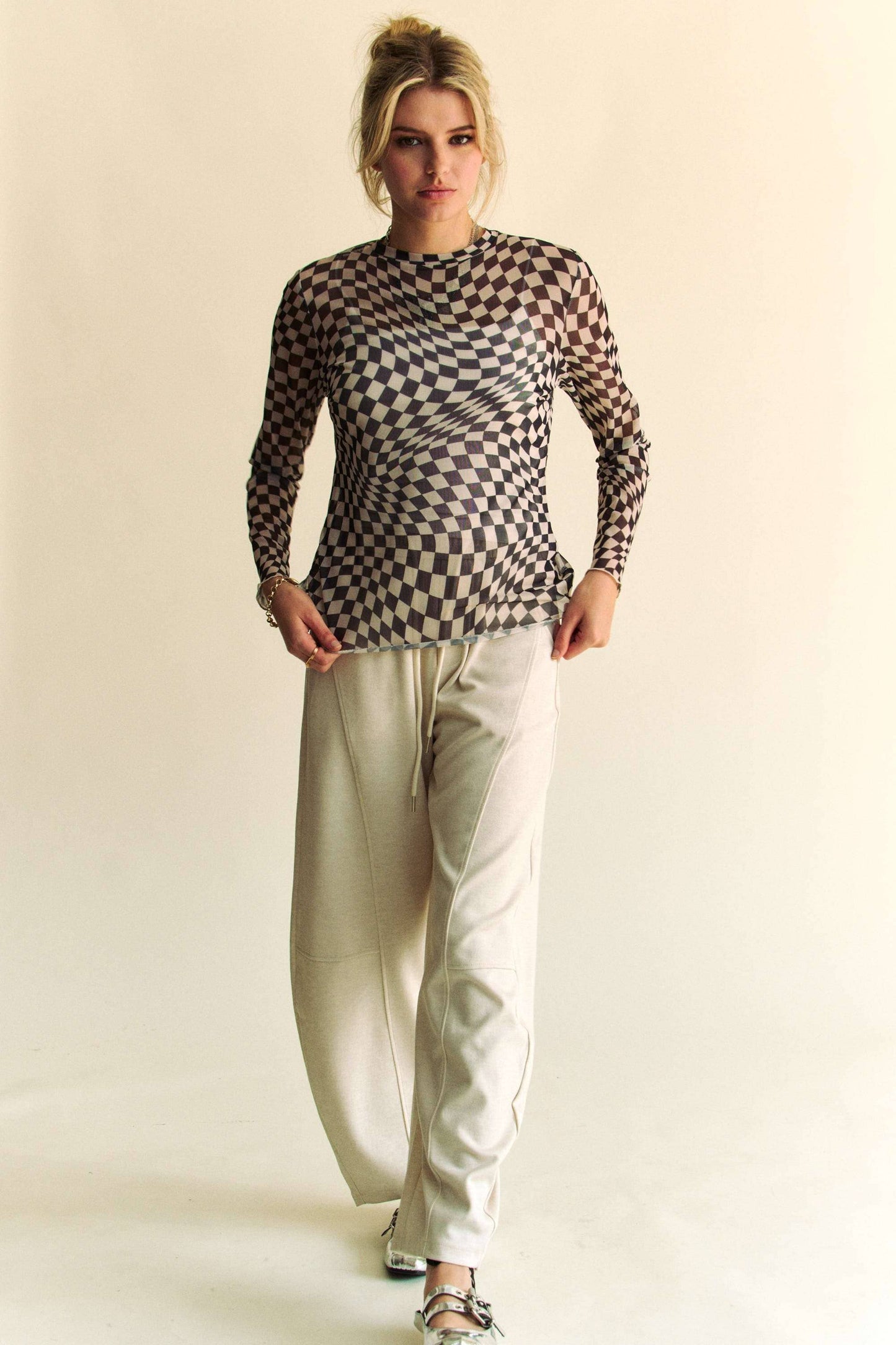 Davi & Dani - CHECKER BOARD MESH LAYERING SEE THROUGH TOP: IVORY TAUPE