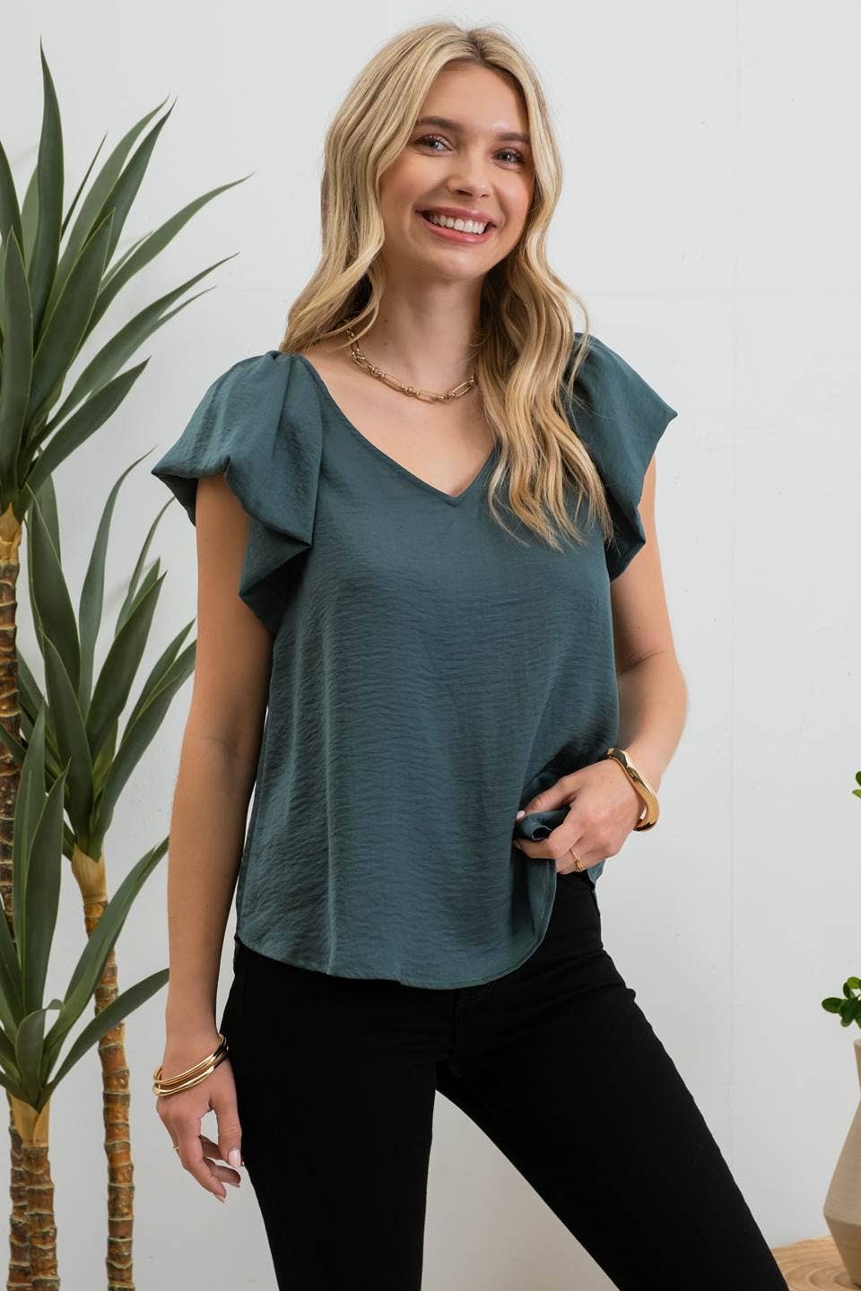 Blu Pepper - V NECK BALLOON SHORT SLEEVE BLOUSE: LIGHT TAUPE