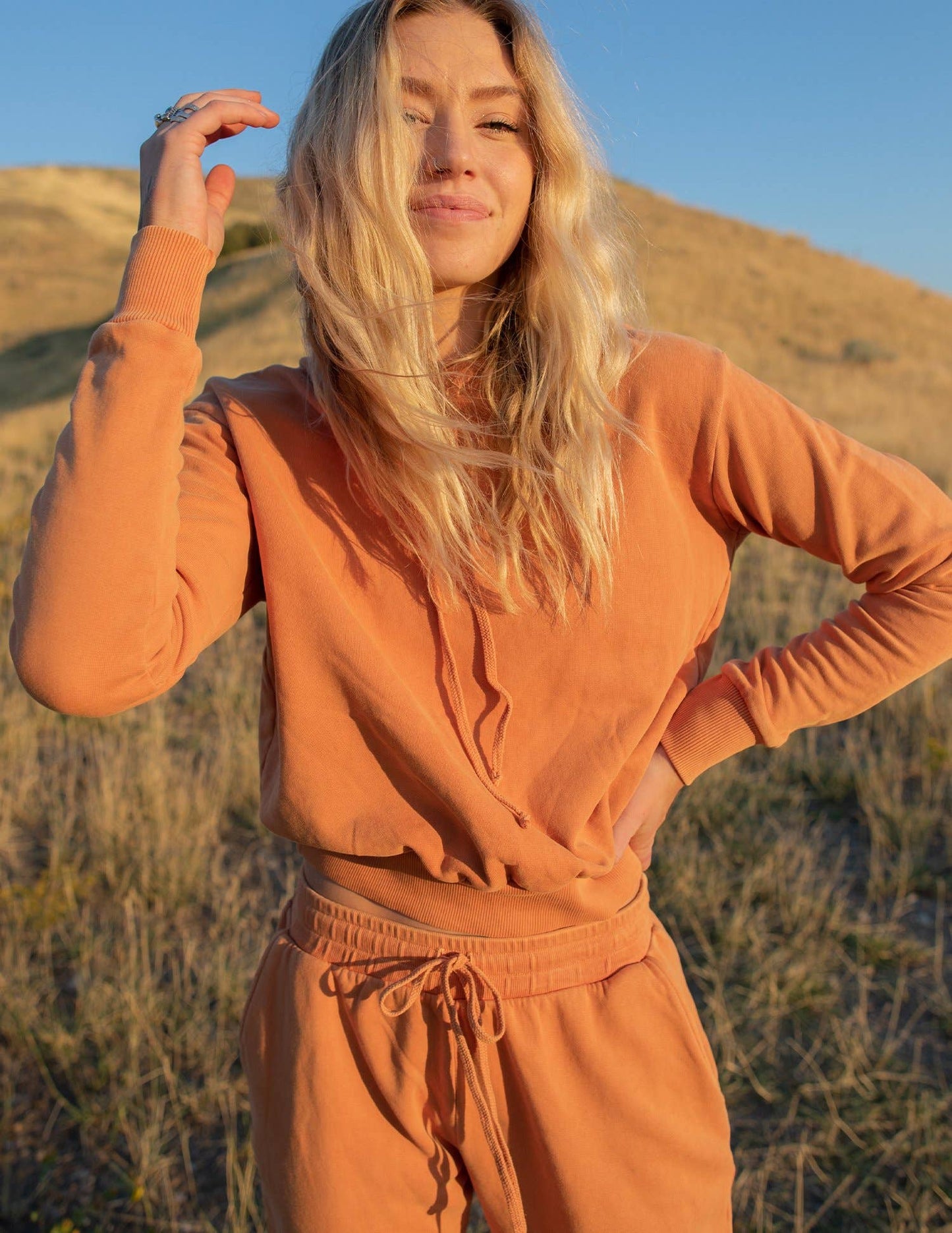 People Of Leisure - The New Daybreak Hoodie 2.0 - Peach: Large